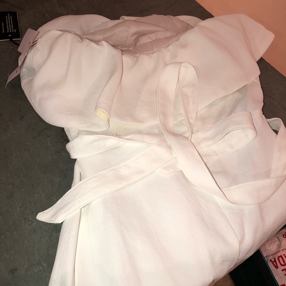 Babaton jumpsuit white/bone new with tags! - Picture 2 of 4